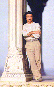 yanni3.jpg - 59.61 K