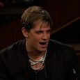 Gay, right-wing provocateur Milo Yiannopoulos has pretty much been banned by every mainstream American social media platform and disowned by U.S. conservatives for his racist, transphobic and pro-child rape comments. […]